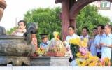 Đo&agrave;n đại biểu của Tỉnh ủy, HĐND, UBND, Ủy ban MTTQ tỉnh tổ chức lễ d&acirc;ng hương tưởng niệm c&aacute;c anh h&ugrave;ng liệt sĩ tại Quảng Trị