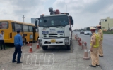 Siết chặt kiểm tra tải trọng xe dịp cuối năm 