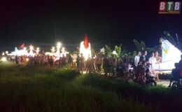 Đ&ocirc;ng Ho&agrave;ng: Gần 1000 đ&egrave;n &ocirc;ng sao tham gia đ&ecirc;m hội rước đ&egrave;n Trung thu