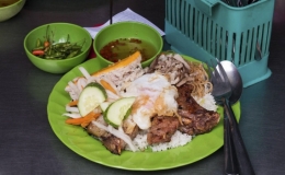 Những đặc sản Việt lọt v&agrave;o &ldquo;mắt xanh&rdquo; của chuy&ecirc;n gia ẩm thực thế giới