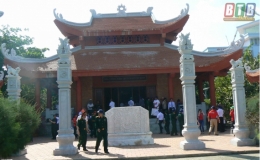 B&aacute;c mong Th&aacute;i B&igrave;nh cố gắng l&agrave;m cho kỳ được vụ m&ugrave;a thắng lợi, cuối năm B&aacute;c sẽ về thăm