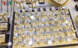 Gi&aacute; v&agrave;ng giảm mạnh, xuống dưới 42 triệu đồng/lượng