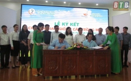 K&yacute; kết chuyển giao giống l&uacute;a mới