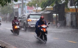 Thời tiết 6/10: Miền Bắc tiếp tục c&oacute; mưa r&agrave;o v&agrave; d&ocirc;ng tr&ecirc;n diện rộng