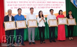 Tổng kết việc thực hiện Quyết định số 89 về x&acirc;y dựng x&atilde; hội học tập