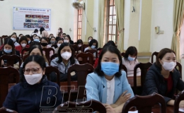 Li&ecirc;n đo&agrave;n Lao động th&agrave;nh phố: Tuy&ecirc;n truyền Nghị quyết Đại hội đại biểu phụ nữ tỉnh lần thứ XVI