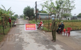 Tiền Hải: Khẩn trương kiểm so&aacute;t dịch Covid-19 tại th&ocirc;n Tr&agrave; L&yacute;