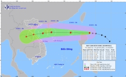 Tin b&atilde;o gần biển Đ&ocirc;ng (B&atilde;o Kompasu)