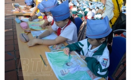  Giao lưu vẽ tranh với chủ đề &ldquo;Em vẽ ước mơ của em&rdquo;