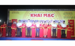 Khai mạc chương tr&igrave;nh đưa h&agrave;ng Việt về n&ocirc;ng th&ocirc;n tại Hưng H&agrave;