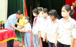 Khuyến học, khuyến t&agrave;i ở Kiến Xương