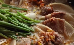 Nấu canh củ cải thịt b&ograve; bổ dưỡng cho ng&agrave;y lạnh