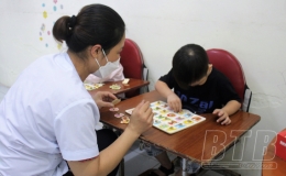 Ph&aacute;t hiện sớm, can thiệp kịp thời tự kỷ ở trẻ