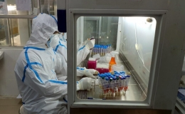 Số ca mắc COVID-19 mới v&agrave; ca bệnh nặng tiếp tục giảm