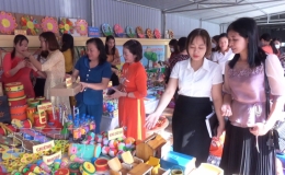 Tổ chức triển l&atilde;m đồ d&ugrave;ng, đồ chơi tự l&agrave;m v&agrave; sản phẩm ứng dụng gi&aacute;o dục Steam