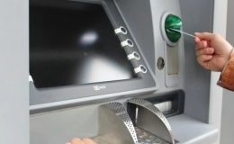 C&aacute;ch kiểm tra thẻ ATM c&oacute; bị kh&oacute;a hay kh&ocirc;ng