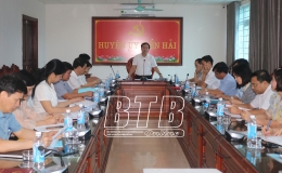 Gi&aacute;m s&aacute;t chuy&ecirc;n đề việc triển khai thực hiện c&aacute;c văn bản quy định khoản thu v&agrave; việc quản l&yacute; dạy th&ecirc;m, học th&ecirc;m 