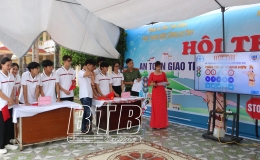 Hội thi tuy&ecirc;n truyền về an to&agrave;n giao th&ocirc;ng