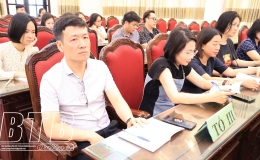 72 đảng vi&ecirc;n mới học lớp bồi dưỡng l&yacute; luận ch&iacute;nh trị