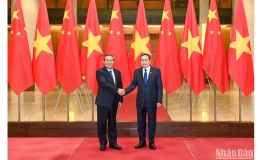 Chủ tịch Quốc hội Trần Thanh Mẫn hội kiến Thủ tướng Quốc vụ viện Trung Quốc L&yacute; Cường
