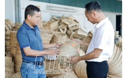 Những người đưa nghề về qu&ecirc;