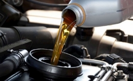 &Ocirc; t&ocirc; đi bao l&acirc;u n&ecirc;n thay dầu hộp số?