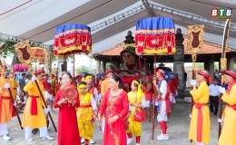 Rộn r&agrave;ng lễ hội ch&ugrave;a Keo m&ugrave;a thu