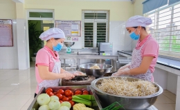 Tăng cường đảm bảo vệ sinh an to&agrave;n thực phẩm tại bếp ăn tập thể