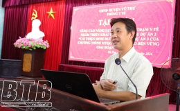  Tập huấn n&acirc;ng cao năng lực cho c&aacute;n bộ trạm y tế x&atilde; về cải thiện dinh dưỡng