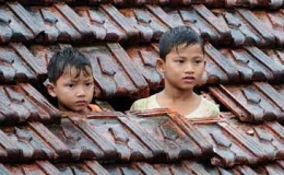 Tấm l&ograve;ng với miền Trung 