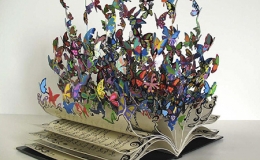 Thật kh&oacute; tin đ&acirc;y l&agrave; những t&aacute;c phẩm đi&ecirc;u khắc từ... s&aacute;ch cũ