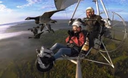 Người bay c&ugrave;ng chim di cư ở Ph&aacute;p