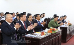 HĐND tỉnh kh&oacute;a XVI, nhiệm kỳ 2016 - 2021 họp giải quyết c&ocirc;ng việc ph&aacute;t sinh đột xuất