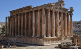 10 ng&ocirc;i đền cổ lớn nhất thế giới