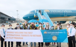 Đo&agrave;n du kh&aacute;ch quốc tế đầu ti&ecirc;n đến Quảng Nam sau 2 năm "đ&oacute;ng băng"