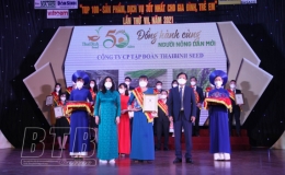 Gạo dinh dưỡng lứt t&iacute;m của ThaiBinh Seed:  Được vinh danh &ldquo;Top 100 sản phẩm, dịch vụ tốt nhất cho gia đ&igrave;nh, trẻ em&rdquo; năm 2021