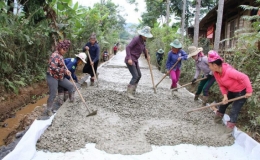 Ph&aacute;t triển giao th&ocirc;ng n&ocirc;ng th&ocirc;n ở Thuận Ch&acirc;u (Sơn La)