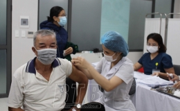 Triển khai kế hoạch ti&ecirc;m chủng cho trẻ từ đủ 12 đến 17 tuổi tr&ecirc;n địa b&agrave;n tỉnh