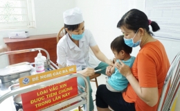 Cấp bổ sung gần 240.000 liều vắc xin sởi v&agrave; DPT cho 28 tỉnh, th&agrave;nh phố