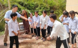 Giải 'cơn kh&aacute;t' nước sạch cho trường học v&ugrave;ng kh&oacute;