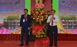 Trường THPT Đ&ocirc;ng Hưng H&agrave; kỷ niệm 35 năm ng&agrave;y th&agrave;nh lập