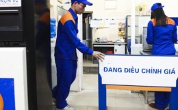 Gi&aacute; xăng l&ecirc;n s&aacute;t 24.000 đồng một l&iacute;t