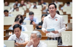 Kỳ họp thứ 6, Quốc hội kh&oacute;a XV thảo luận về dự thảo Luật Đất đai (sửa đổi)