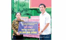 Ph&aacute;t huy vai tr&ograve; l&agrave; &ldquo;cầu nối&rdquo; giữa Đảng, ch&iacute;nh quyền với nh&acirc;n d&acirc;n