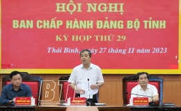 Tập trung th&aacute;o gỡ kh&oacute; khăn, tận dụng cơ hội, bứt ph&aacute; vươn l&ecirc;n