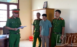 Bắt tạm giam nguy&ecirc;n c&aacute;n bộ địa ch&iacute;nh x&atilde; Nam Ph&uacute; lạm dụng chức vụ, quyền hạn chiếm đoạt t&agrave;i sản