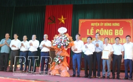 Đ&ocirc;ng Hưng: C&ocirc;ng bố quyết định th&agrave;nh lập đảng bộ c&aacute;c x&atilde;: Li&ecirc;n An Đ&ocirc;, Phong Dương Tiến v&agrave; Xu&acirc;n Quang Động