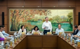 Tổng B&iacute; thư T&ocirc; L&acirc;m: Người thầy l&agrave; đầu t&agrave;u cho gi&aacute;o dục