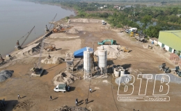 Vũ Thư: Quyết liệt xử l&yacute; bến b&atilde;i, trạm trộn b&ecirc; t&ocirc;ng kh&ocirc;ng ph&eacute;p