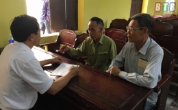 Trợ gi&uacute;p ph&aacute;p l&yacute; cho người ngh&egrave;o